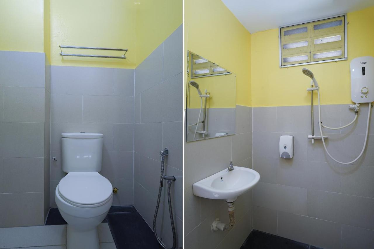 Oyo 90451 Bangi Moya Guesthouse Екстериор снимка